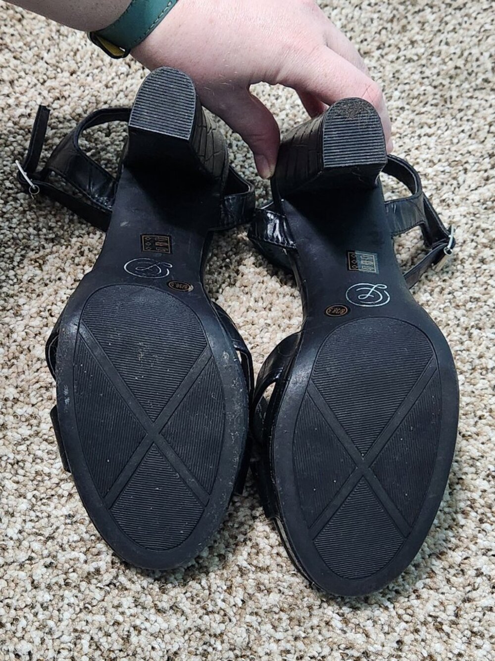 Chinese Laundry Black Croc Platform Heel Sandals Ankle Strap Sz 8.5 - Picture 12 of 15
